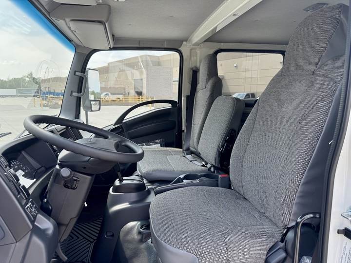 2027 Isuzu Npr-hd Cab and Chassis, interior photo 7