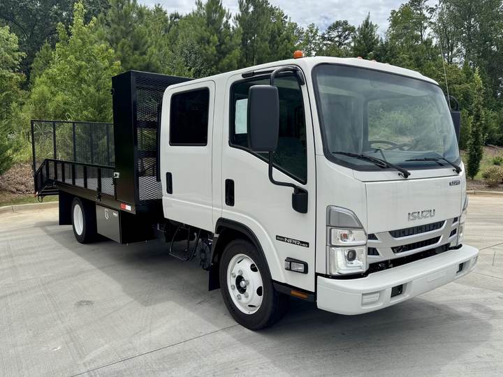 2027 Isuzu Npr-hd Cab and Chassis, exterior photo 1