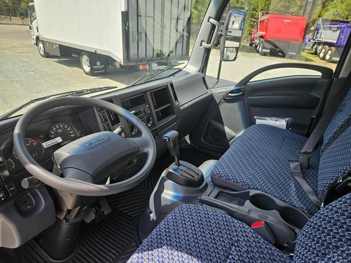 2027 Isuzu Npr-hd Landscape Truck, interior photo 4