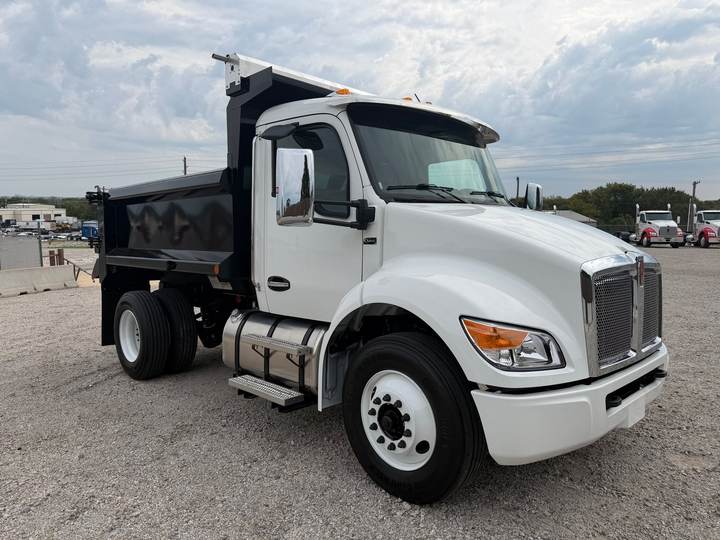 2027 Kenworth T280 Dump Truck, exterior photo 1
