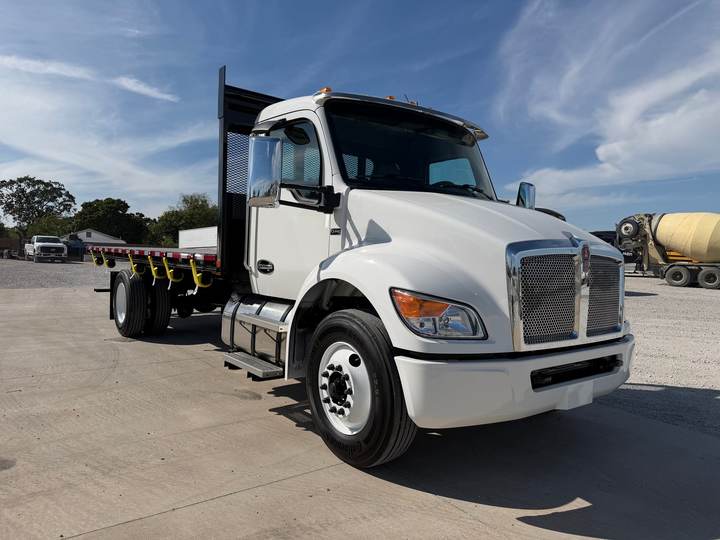 2027 Kenworth T280 Dump Truck, exterior photo 1