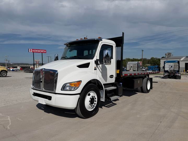 2027 Kenworth T280 Dump Truck, exterior photo 2