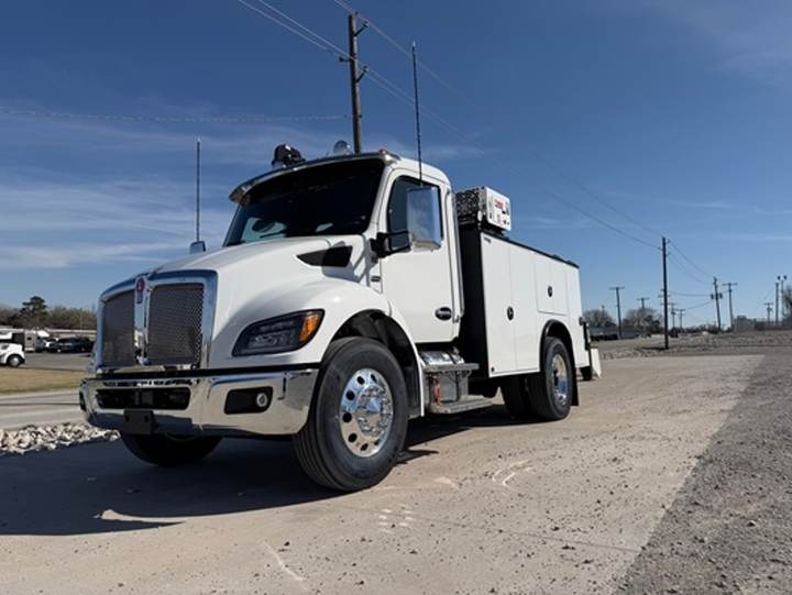 2027 Kenworth T280 Service Truck, exterior photo 2