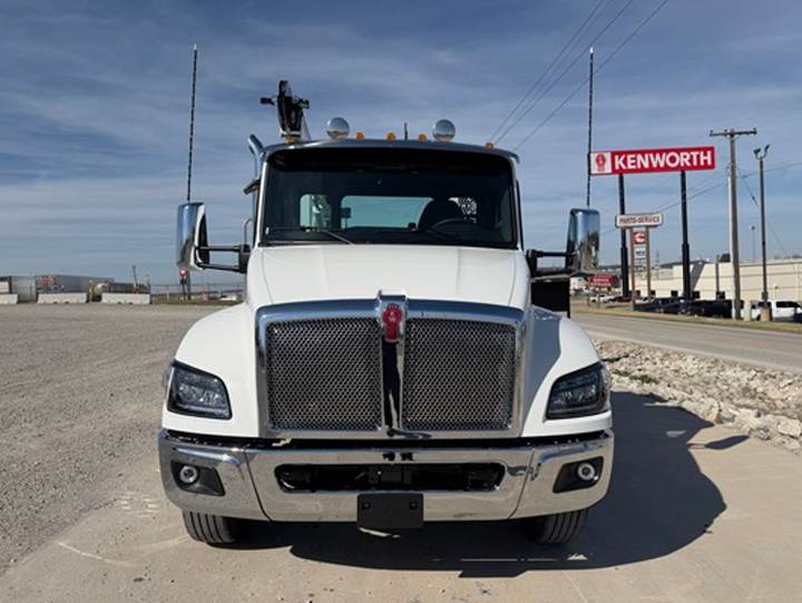 2027 Kenworth T280 Service Truck, exterior photo 3