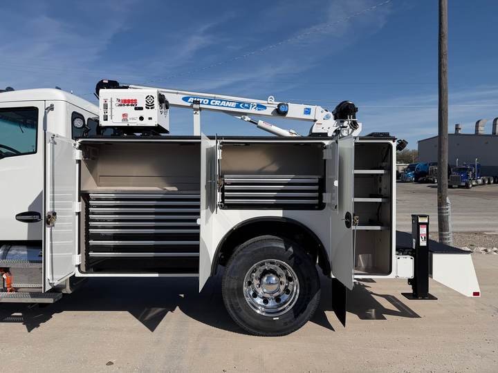 2027 Kenworth T280 Service Truck, exterior photo 4