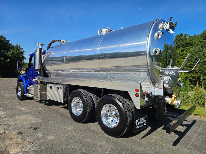 2027 Kenworth T480 Septic Truck, exterior photo 4