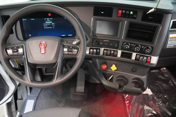2027 Kenworth T680 76" Raised Roof Sleeper, interior photo 2