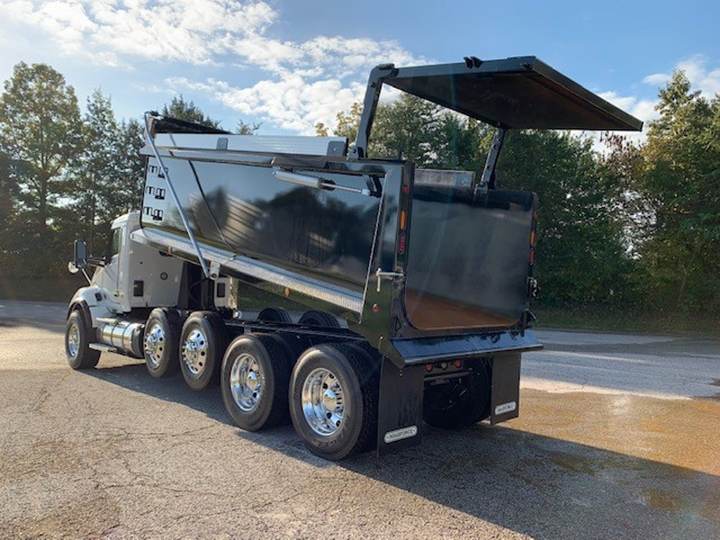 2027 Kenworth T880 Quad Axle Dump Truck, exterior photo 6