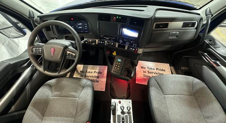 2027 Kenworth T880 Tandem Dump Truck, interior photo 4
