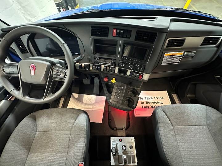 2027 Kenworth T880 Tandem Dump Truck, interior photo 3