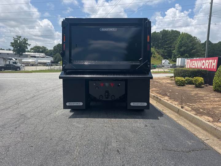 2027 Kenworth T880 Tandem Dump Truck, exterior photo 3