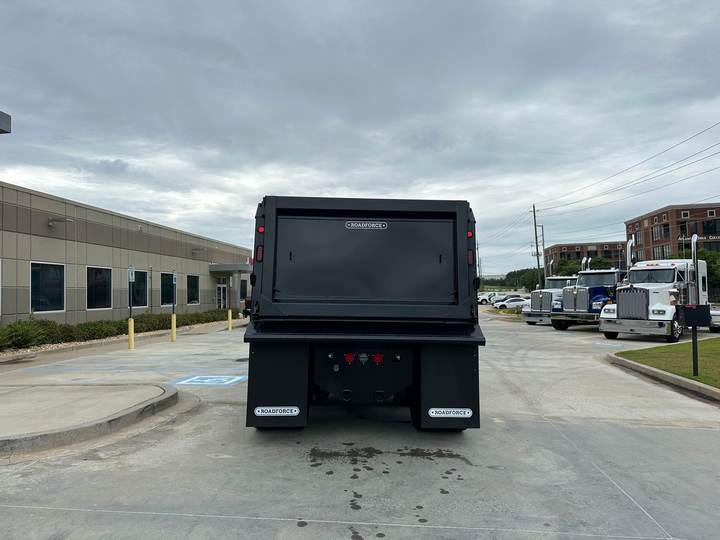 2027 Kenworth T880 Tandem Dump Truck, exterior photo 2