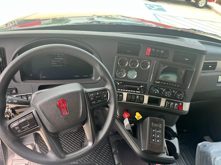 2027 Kenworth T880 Tri-Axle Dump Truck, interior photo 4