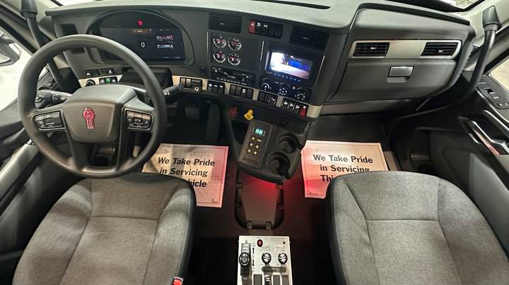 2027 Kenworth T880 Tri-Axle Dump Truck, interior photo 5