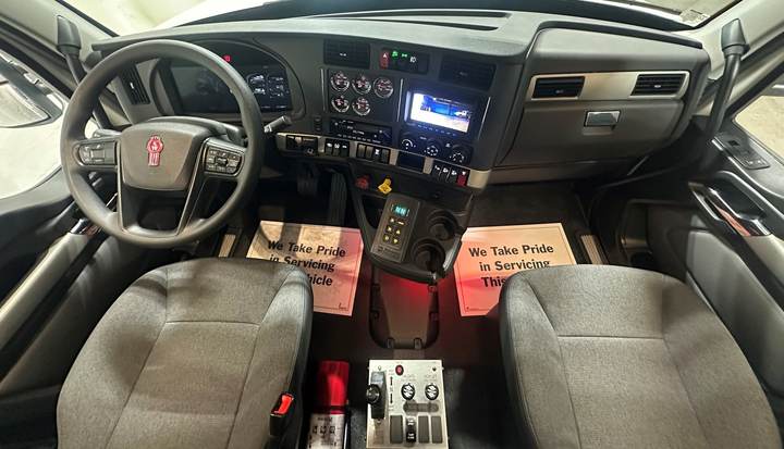 2027 Kenworth T880 Tri-Axle Dump Truck, interior photo 4