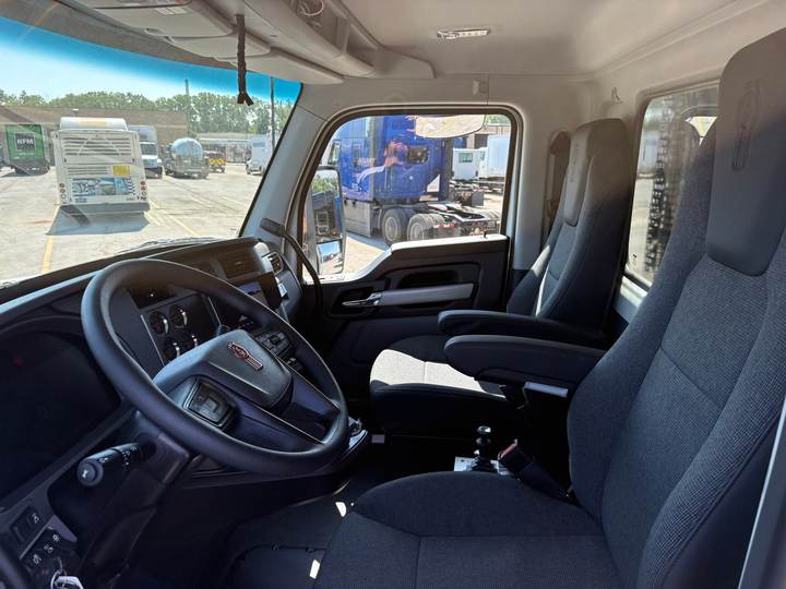 2027 Kenworth T880 Tri-Axle Dump Truck, interior photo 7
