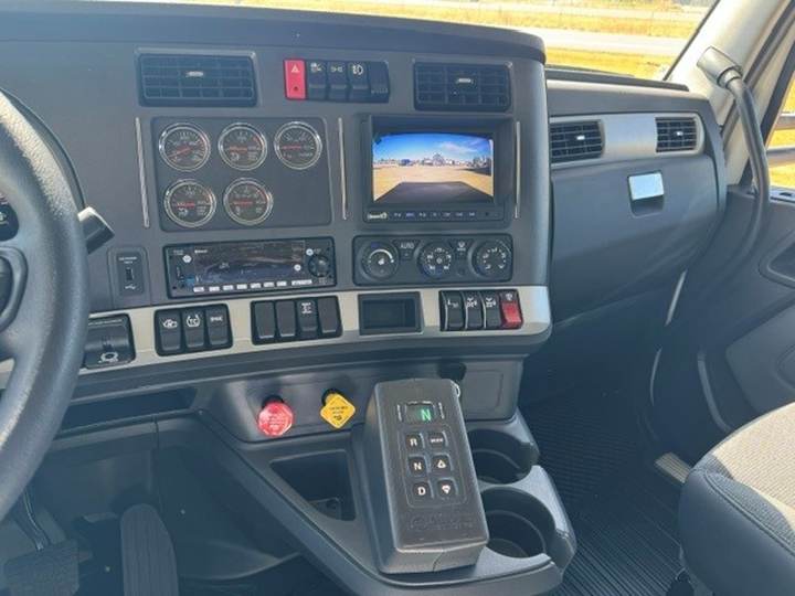 2027 Kenworth T880 Tri-Axle Dump Truck, interior photo 7
