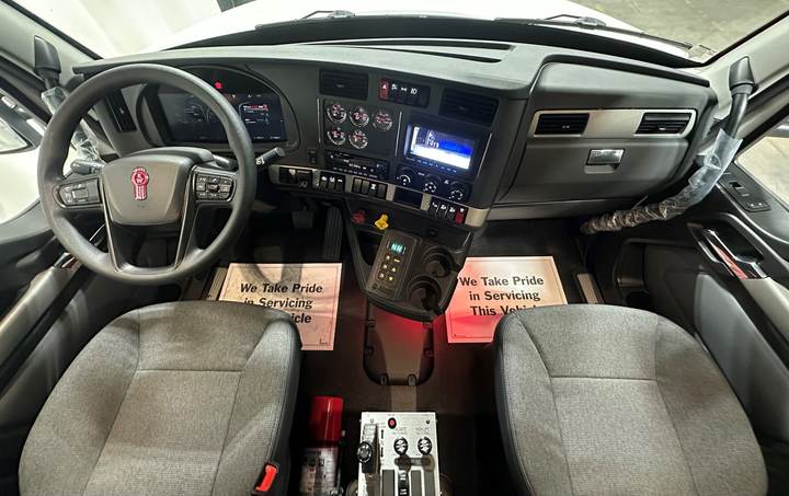 2027 Kenworth T880 Tri-Axle Dump Truck, interior photo 2
