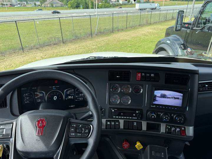 2027 Kenworth T880 Tri-Axle Dump Truck, interior photo 7