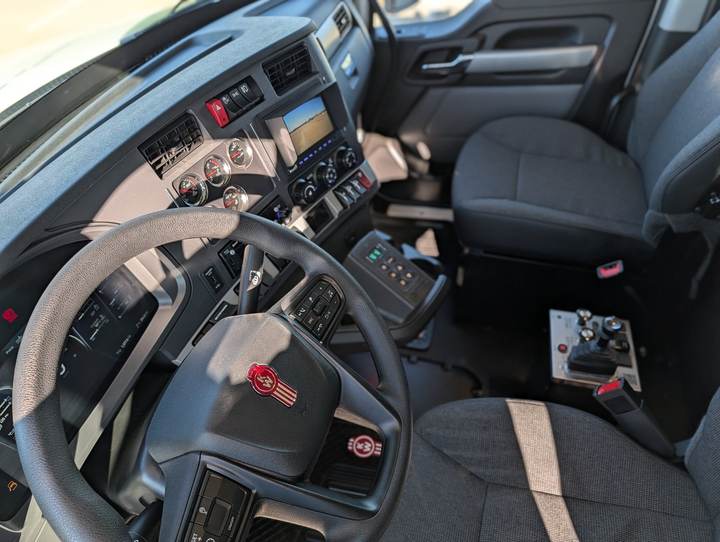 2027 Kenworth T880 Tri-Axle Dump Truck, interior photo 7