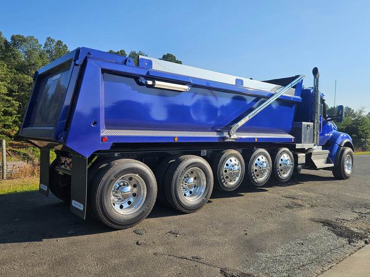 2027 Kenworth T880S 5-Axle Dump Truck, exterior photo 6
