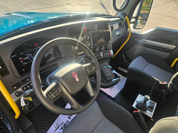 2027 Kenworth T880S 5-Axle Dump Truck, interior photo 6