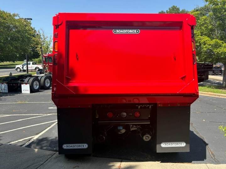 2027 Kenworth T880S 5-Axle Dump Truck, exterior photo 3