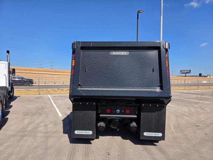 2027 Kenworth T880S 5-Axle Dump Truck, exterior photo 3