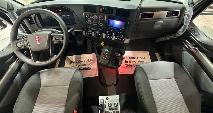 2027 Kenworth T880S 5-Axle Dump Truck, interior photo 2