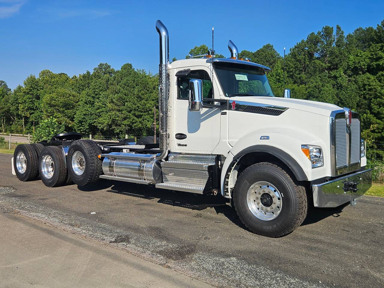 2027 Kenworth T880S Day Cab, exterior photo 1