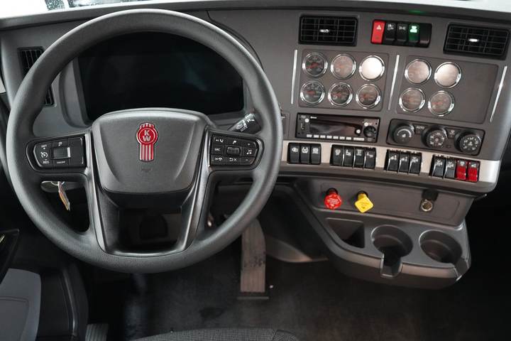 2027 Kenworth T880S Day Cab, interior photo 4