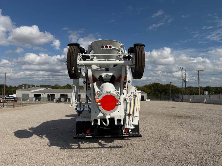 2027 Kenworth T880S Mixer Truck, exterior photo 5