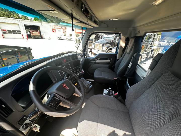 2027 Kenworth T880S Quad Axle Dump Truck, interior photo 4