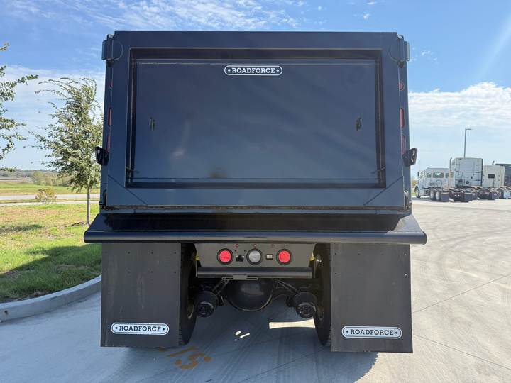 2027 Kenworth T880S Quad Axle Dump Truck, exterior photo 3