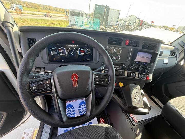 2027 Kenworth T880S Quad Axle Dump Truck, interior photo 7