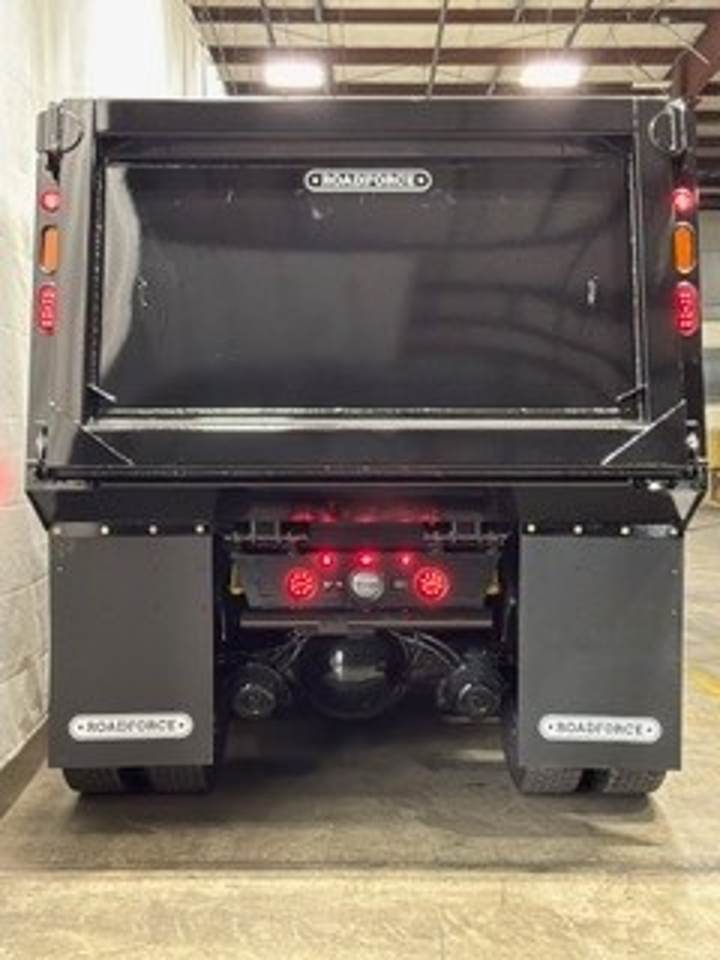 2027 Kenworth T880S Quad Axle Dump Truck, exterior photo 2