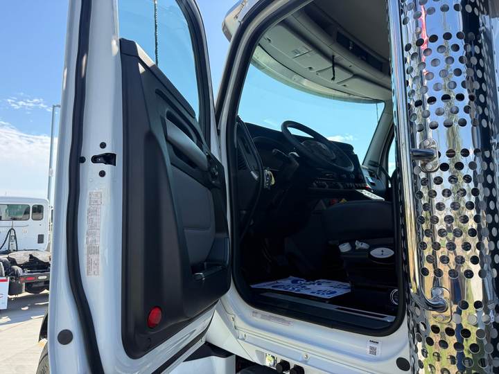 2027 Kenworth T880S Quad Axle Dump Truck, interior photo 7