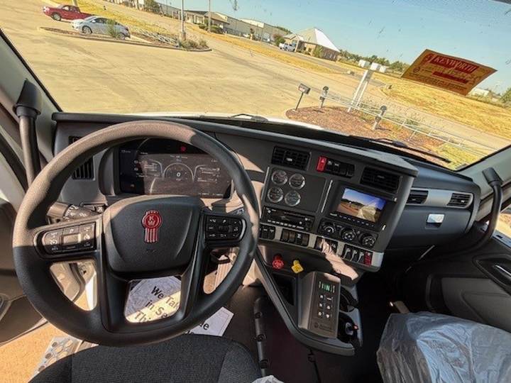 2027 Kenworth T880S Quad Axle Dump Truck, interior photo 8