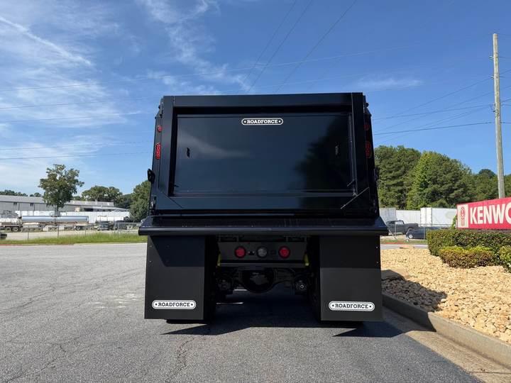2027 Kenworth T880S Tandem Dump Truck, exterior photo 2