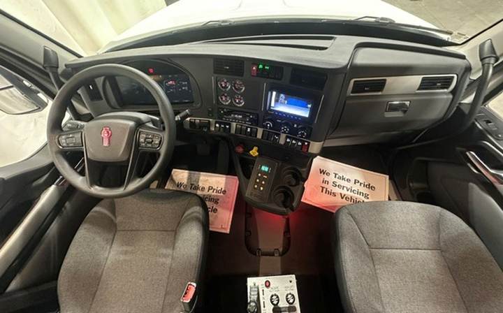 2027 Kenworth T880S Tri-Axle Dump Truck, interior photo 2