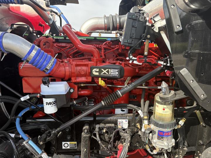 2027 Kenworth W900 Tri-Axle Dump Truck, cummins X15 engine