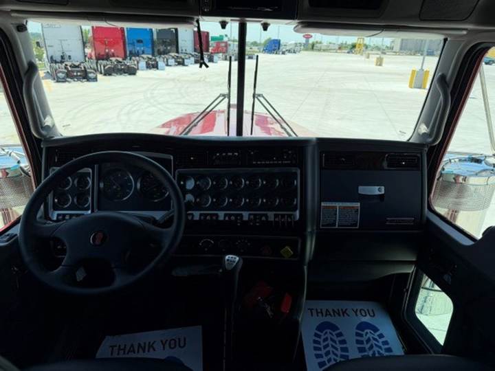 2027 Kenworth W900L 72" Flat Top Sleeper, interior photo 2