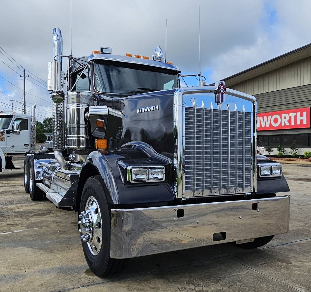 2027 Kenworth W900L Day Cab, exterior photo 1