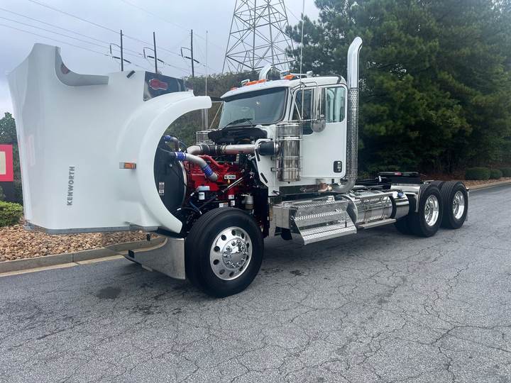 2027 Kenworth W900L Day Cab, exterior photo 5